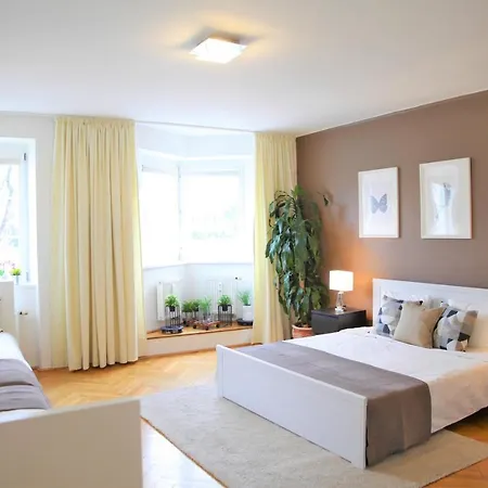 Modern In The Famous Postcard Apartment *